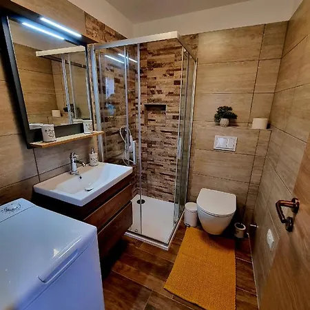 Retro Chic Pula