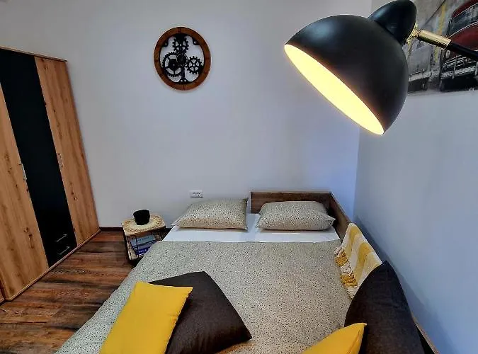 Retro Chic * פולה